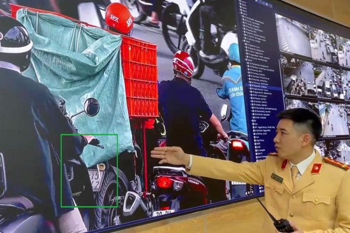 Hà Nội: Camera AI phát hiện hàng loạt trường hợp che biển số, dùng điện thoại khi lái xe
