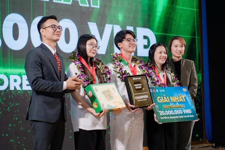 Lời rủ “ăn gì chưa” chất keo gắn kết tình bạn sinh viên