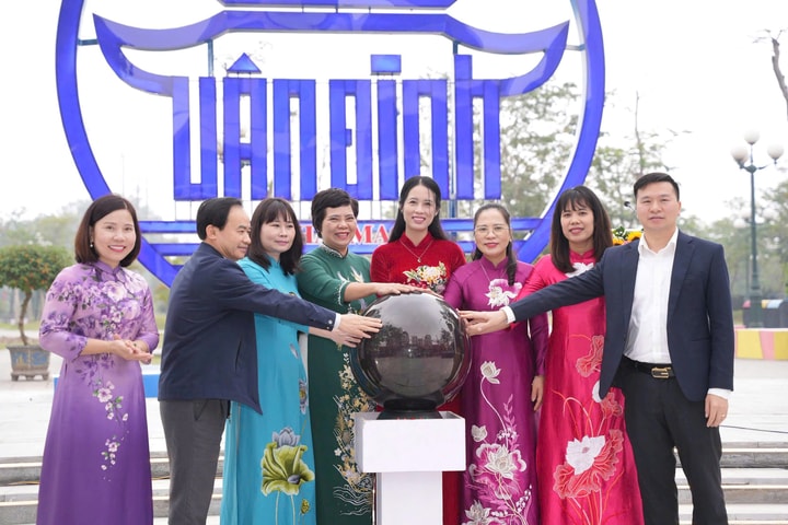 Vân Đình khai mạc Hội chợ OCOP mùa xuân