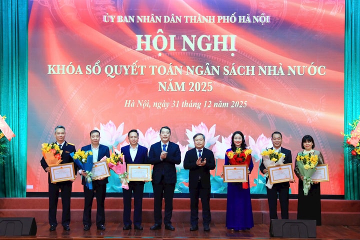 Hà Nội chốt sổ quyết toán, thu ngân sách vượt 700.000 tỷ đồng