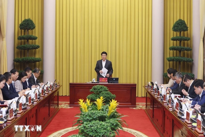Chủ tịch nước Lương Cường chủ trì giao ban công tác với Văn phòng Chủ tịch nước