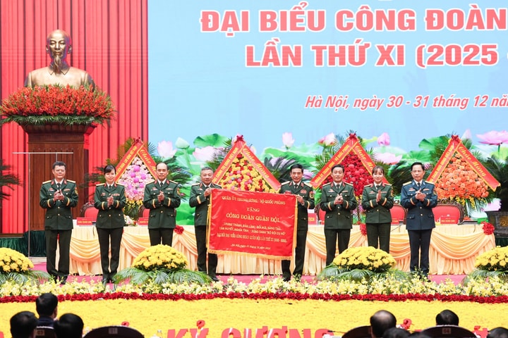 Tổ chức hiệu quả phong trào công nhân và hoạt động Công đoàn Quân đội