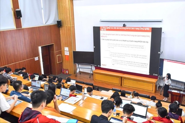Ổn định điều hành nhà trường sau khi hội đồng trường kết thúc