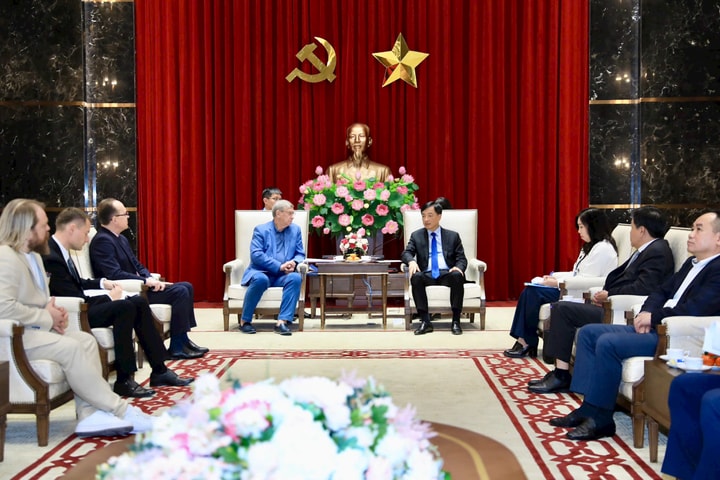 Hà Nội quan tâm đến các giải pháp công nghệ của Tập đoàn AFK Sistema (Nga)