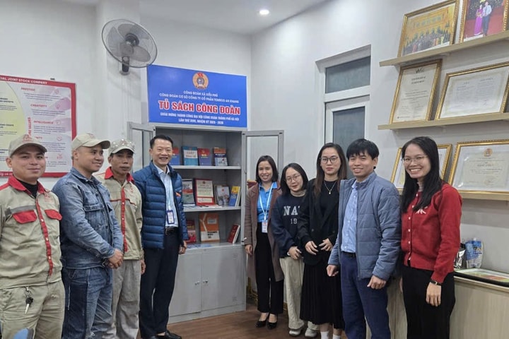 Công đoàn xã Kiều Phú ra mắt Tủ sách Công đoàn: Không gian tri thức mới cho người lao động