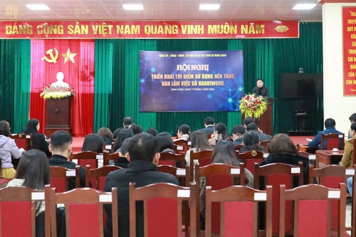 Minh Châu thí điểm Bàn làm việc số HanoiWork: Kênh trao đổi công vụ an toàn