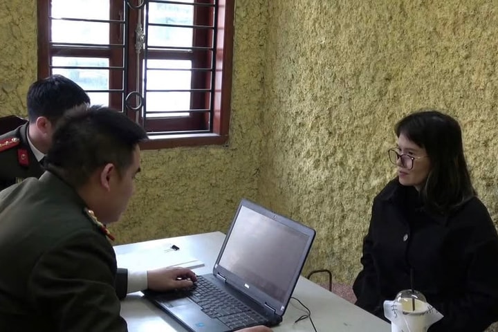 Bắt tạm giam Facebooker Hoàng Thị Hồng Thái