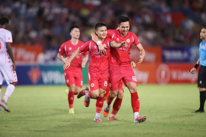Quang Hải và Văn Hậu sẽ giao lưu cùng người hâm mộ trong ngày Cúp Shopee Cup™ đến Hà Nội