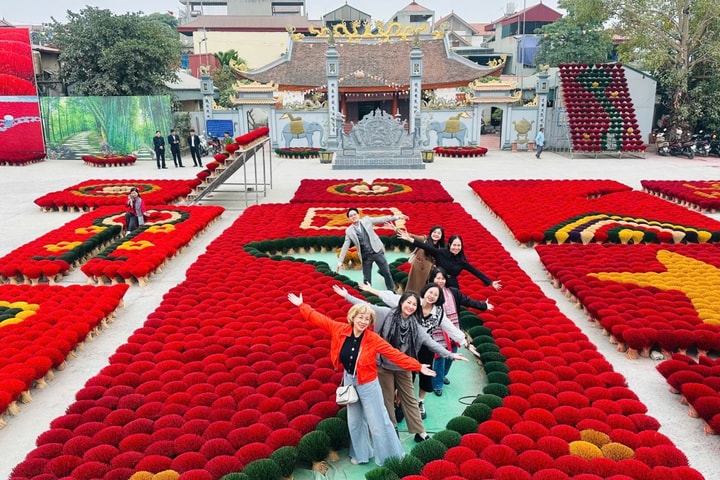 Hà Nội giới thiệu loạt sản phẩm du lịch mới gắn di sản, làng nghề với OCOP