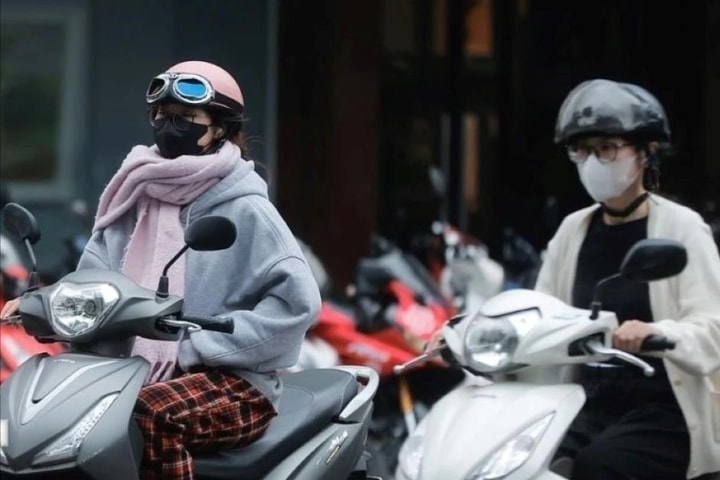TP Hồ Chí Minh: Người dân phải mặc áo ấm do nhiệt độ xuống thấp