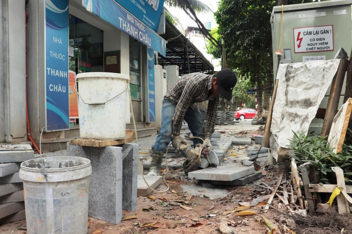 ​  Từ ngày 16/1, Hà Nội tạm dừng đào đường, hè