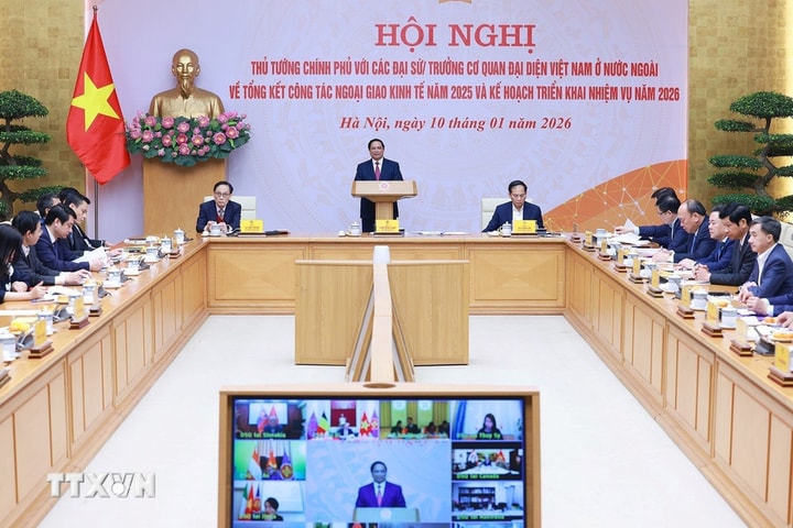 Thủ tướng: Ngoại giao kinh tế cũng phải chân thành, lợi ích hài hòa, rủi ro chia sẻ