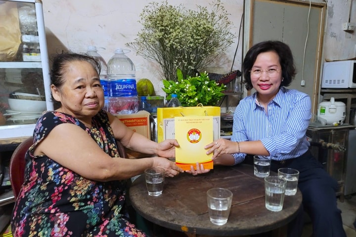 Hà Nội trích hơn 5,4 tỷ đồng hỗ trợ hộ cận nghèo, hoàn cảnh đặc biệt khó khăn dịp Tết Bính Ngọ 2026