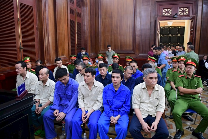 Tuyên phạt 64 bị cáo liên quan đến sai phạm tại Trung tâm đăng kiểm 50-04V