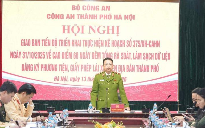 Hà Nội: Tập trung cao điểm, tăng tốc “nước rút” làm sạch dữ liệu đăng ký phương tiện, giấy phép lái xe