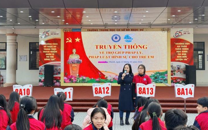 Hội LHPN xã Đại Thanh: Truyền thông trợ giúp pháp lý cho học sinh Trường THCS Đỗ Ngọc Du