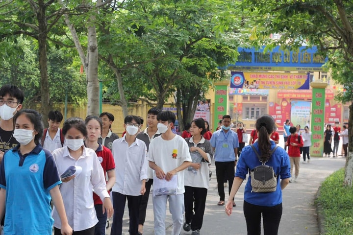 Môn thi thứ ba vào lớp 10 năm 2026: Nhiều địa phương "chốt sớm", Hà Nội vẫn chưa công bố