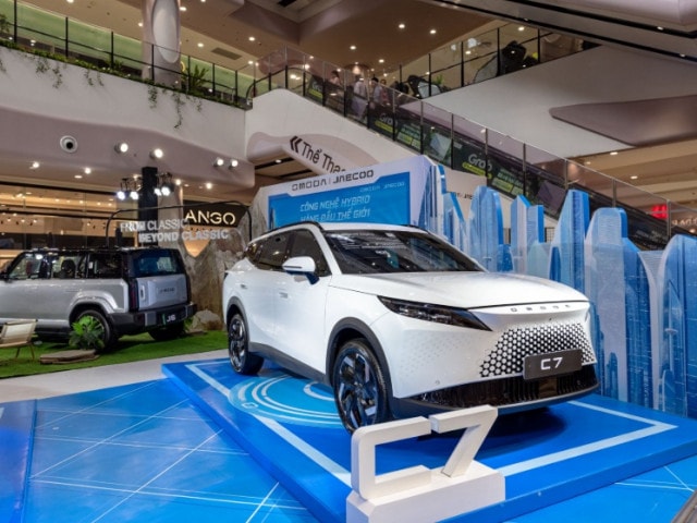 Omoda C7 mở đặt cọc tại Việt Nam: Giá dự kiến từ 839 triệu