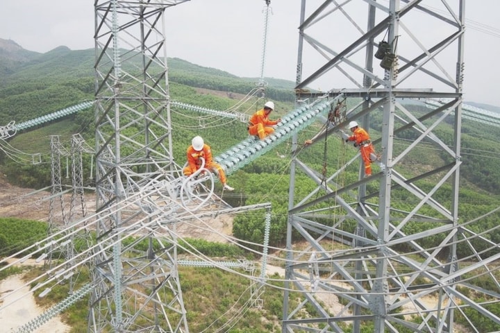 Nhiệm vụ, giải pháp bảo đảm cung ứng đủ điện phục vụ sản xuất kinh doanh và đời sống Nhân dân