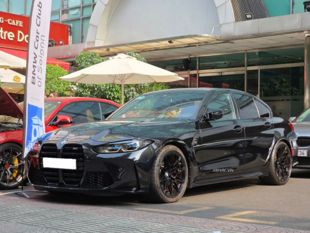 Cận cảnh chiếc BMW M3 G80 số sàn đầu tiên về Việt Nam