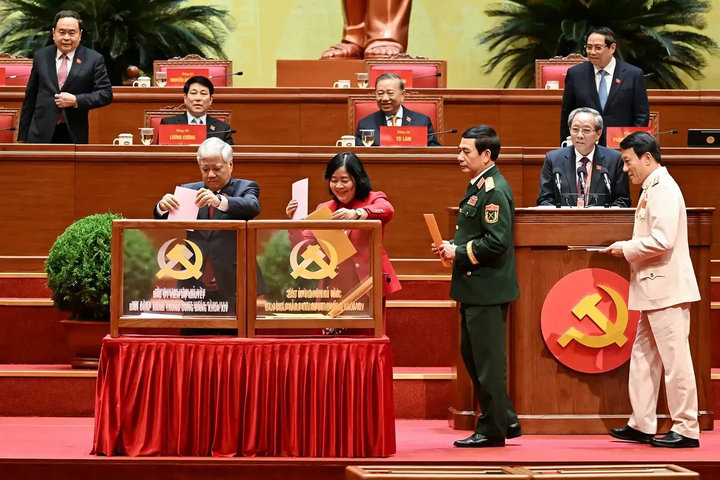 Danh sách Ủy viên Bộ Chính trị, Ban Bí thư khóa XIII tái cử Ban Chấp hành Trung ương khóa XIV