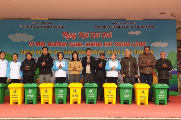 Phường Phú Lương tổ chức “Ngày hội tái chế - Vì môi trường xanh, không khí trong lành”  ​  ​