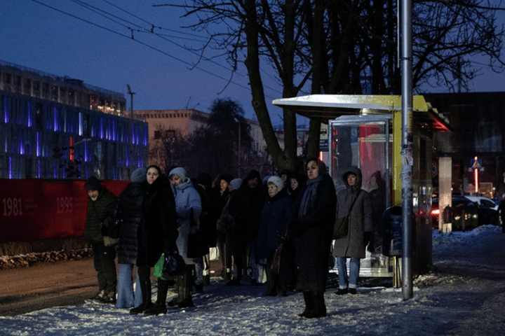 EU gửi máy phát điện khẩn cấp đến Ukraine