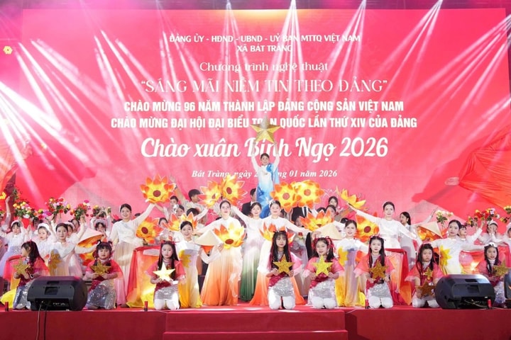 Chương trình nghệ thuật \"Sáng mãi niềm tin theo Đảng\" Bản hòa ca của niềm tin, lòng tự hào và khát vọng vươn lên