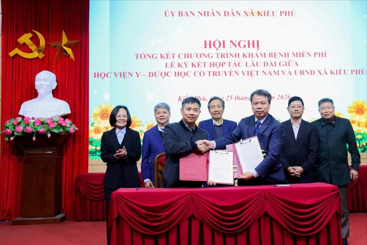 Huy động đội ngũ y, bác sĩ chăm sóc sức khỏe cho người cao tuổi ở Kiều Phú