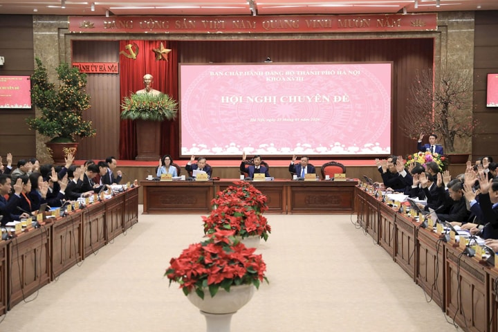Hà Nội: Xem xét điều chỉnh vốn đầu tư công và chương trình phát triển nhà ở