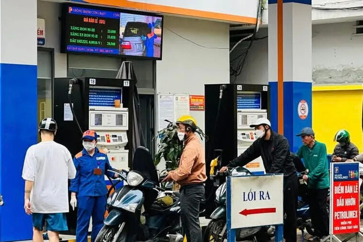 Giá xăng tăng nhẹ từ chiều nay 29/1