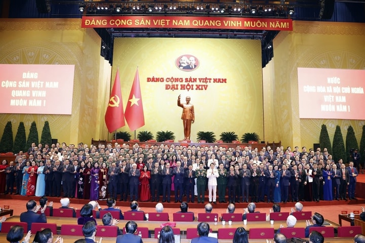 Bộ Chính trị phân công các đồng chí tham gia Ban Bí thư khóa XIV