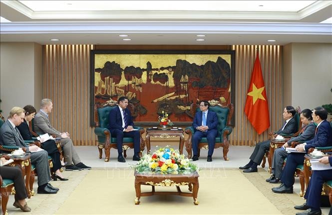 Thủ tướng Phạm Minh Chính tiếp Đại sứ Thụy Điển tại Việt Nam và Tổng Giám đốc Tập đoàn SYRE