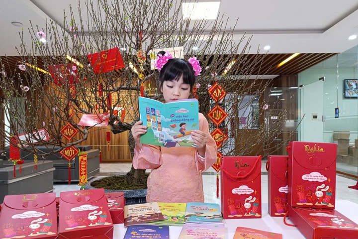 Những trang sách yêu thương cùng con khôn lớn