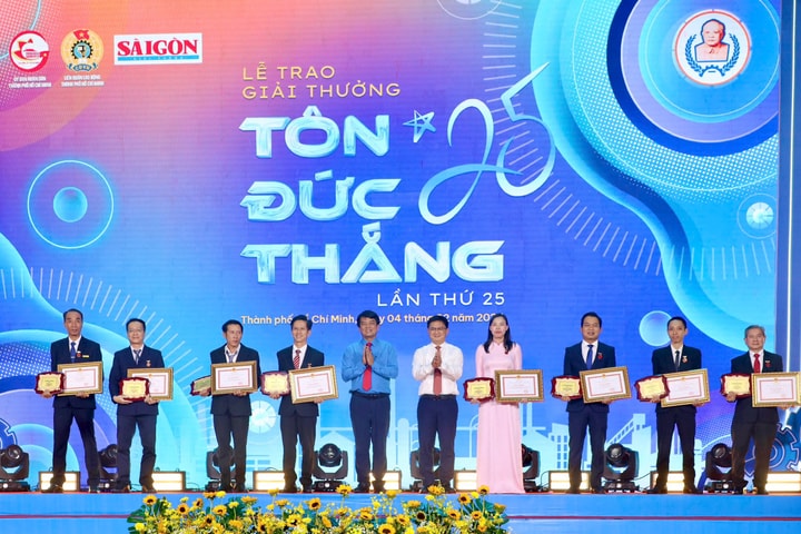 Trao Giải thưởng Tôn Đức Thắng vinh danh 11 kỹ sư, công nhân xuất sắc