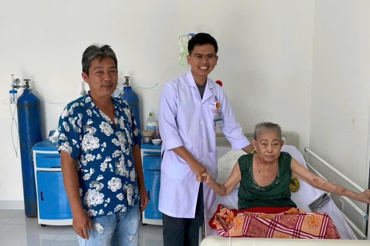 Y tế Côn Đảo và hành trình 20 ngày giành lại sự sống cho bệnh nhân đặc biệt nguy kịch