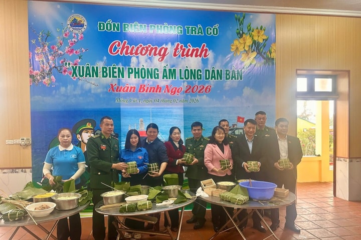 Đồn Biên phòng Trà Cổ (Quảng Ninh) "Xuân Biên phòng ấm lòng dân bản" tại phường Móng Cái 1 và 2