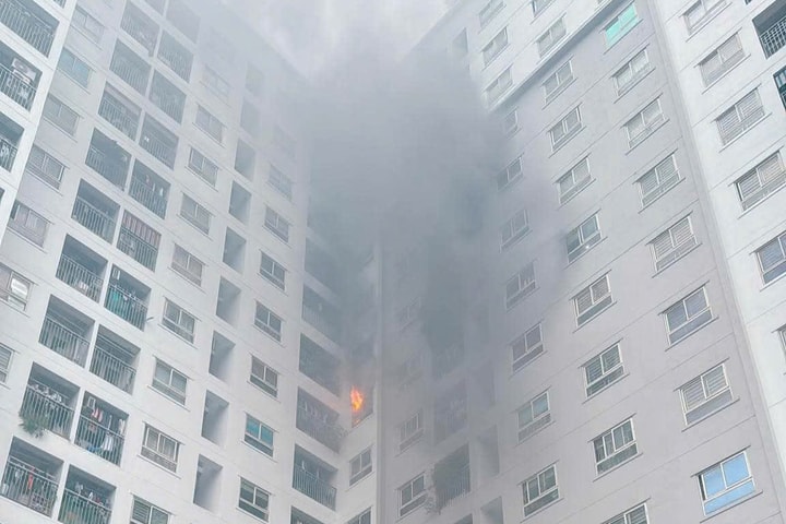 Hà Nội: Kịp thời xử lý vụ cháy chung cư tại phường Đông Ngạc