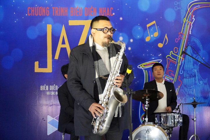 Âm nhạc jazz đầy ngẫu hứng lan tỏa không gian di sản chiều cuối tuần