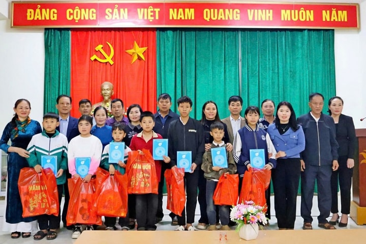 Yêu thương lan tỏa từ Chương trình “Mẹ đỡ đầu”