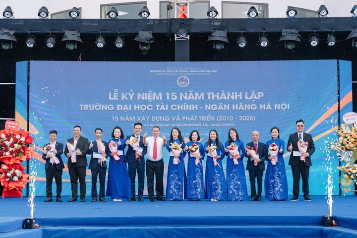 Đại học Tài chính - Ngân hàng Hà Nội Top 9 trường đại học đào tạo khối ngành Kinh tế - Tài chính