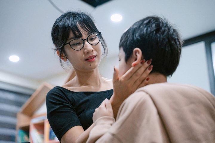 Cậu bé mắc chứng tự kỷ và hành trình 7 năm cất lời xin lỗi mẹ