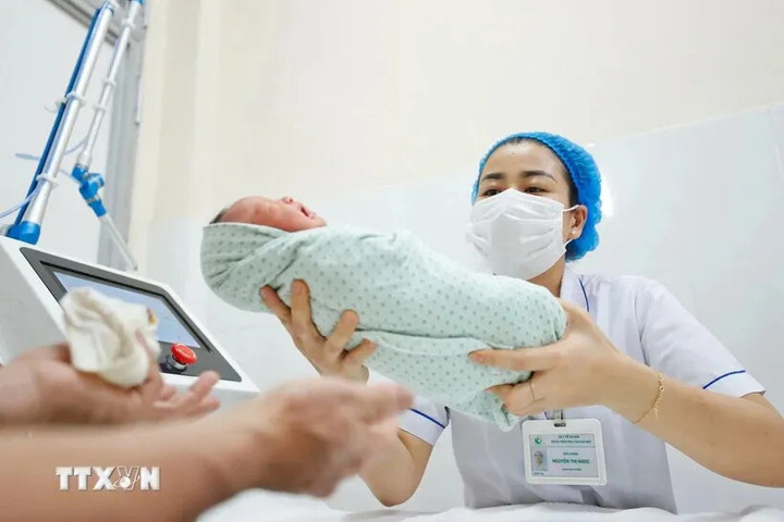 Bảo đảm mức sinh thay thế trên toàn quốc đến năm 2030