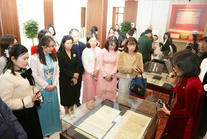 Đề nghị UNESCO ghi danh "Khối tài liệu lưu trữ về Đông Dương" vào Danh mục di sản tư liệu thế giới
