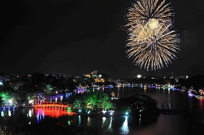 Hà Nội mưa xuân, chuyển rét ngày đầu năm Bính Ngọ 2026