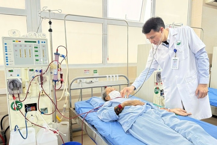Lặng thầm trực Tết, giữ trọn niềm tin người bệnh