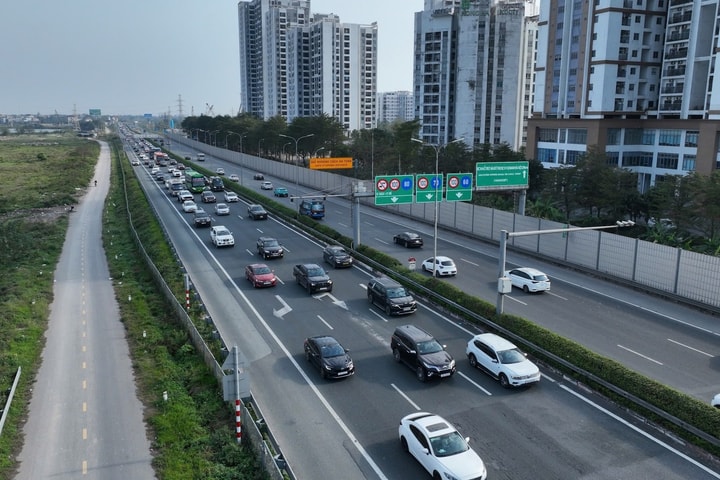 Cục CSGT dự kiến tạm đóng chiều ra khỏi Hà Nội và TP. Hồ Chí Minh để giảm ùn tắc