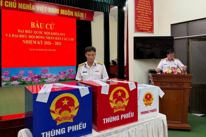 TP Hồ Chí Minh: Những hình ảnh đầu tiên về 2 điểm bầu cử sớm ở phường Phước Thắng