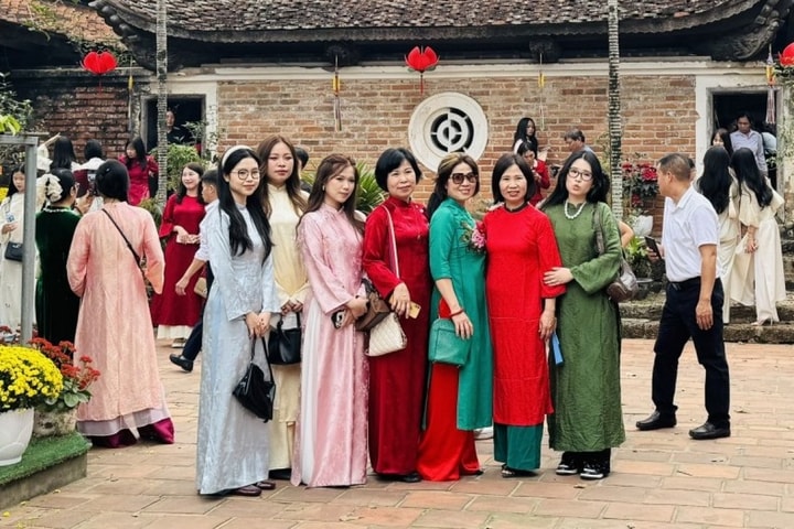 Nâng cao ý thức người Hà Nội khi đi lễ đầu xuân
