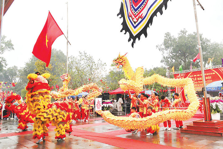 Khơi nguồn văn hóa từ hội làng mùa xuân